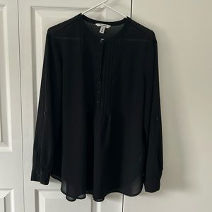 Lightweight black tunic